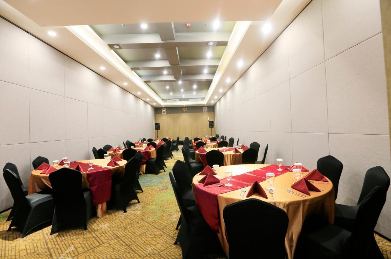 Luminor Hotel Purwokerto Exterior foto