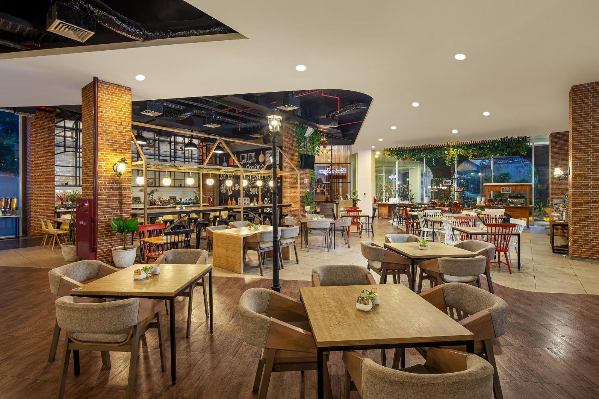 Luminor Hotel Purwokerto Exterior foto