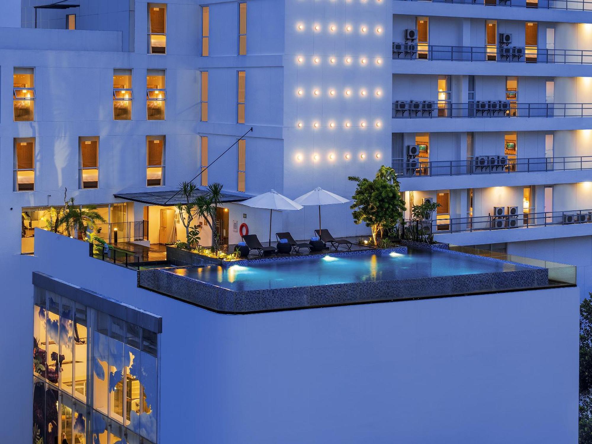 Luminor Hotel Purwokerto Exterior foto